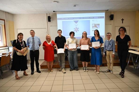 2e prix, lycée Charles - De Gaulle