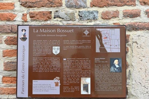 Maison Bossuet : lmusée de la Saône et des Gens de