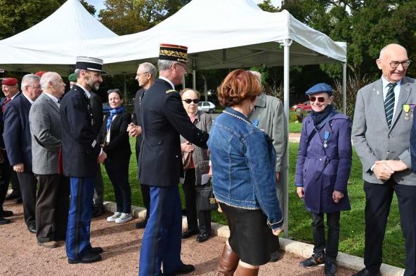 Remerciements des personnalités
