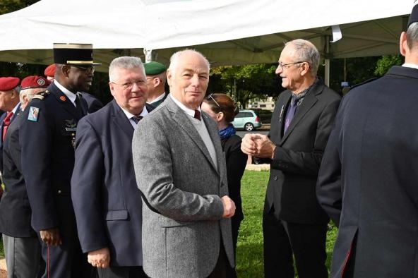 Remerciements des personnalités